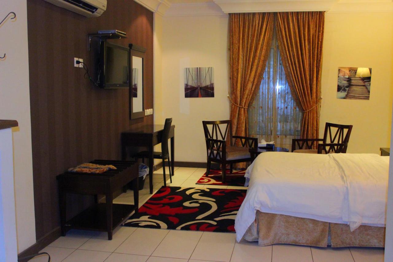 Al Harira Al Motamaiza Furnished Apartment 吉达 外观 照片